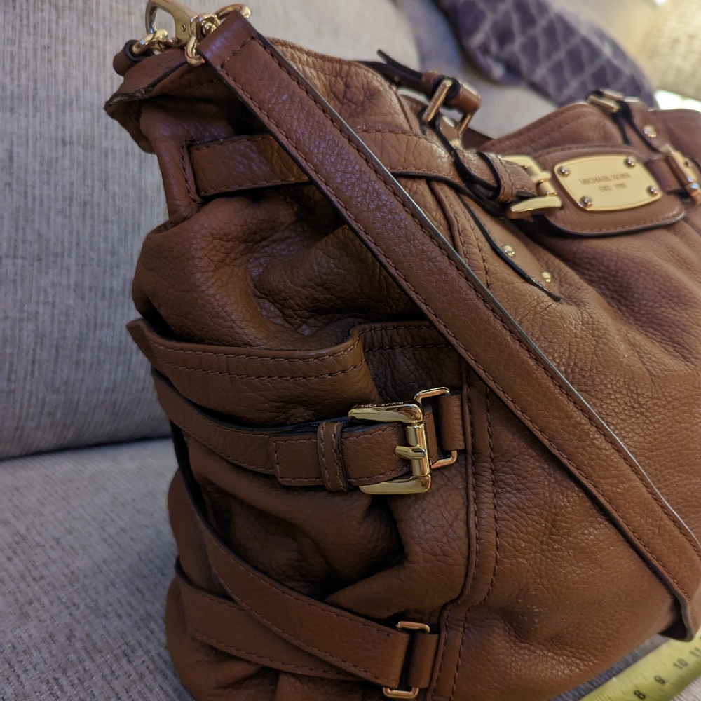 Michael Kors Tan Leather Gansevoort Tote Bag - Picture 5 of 13